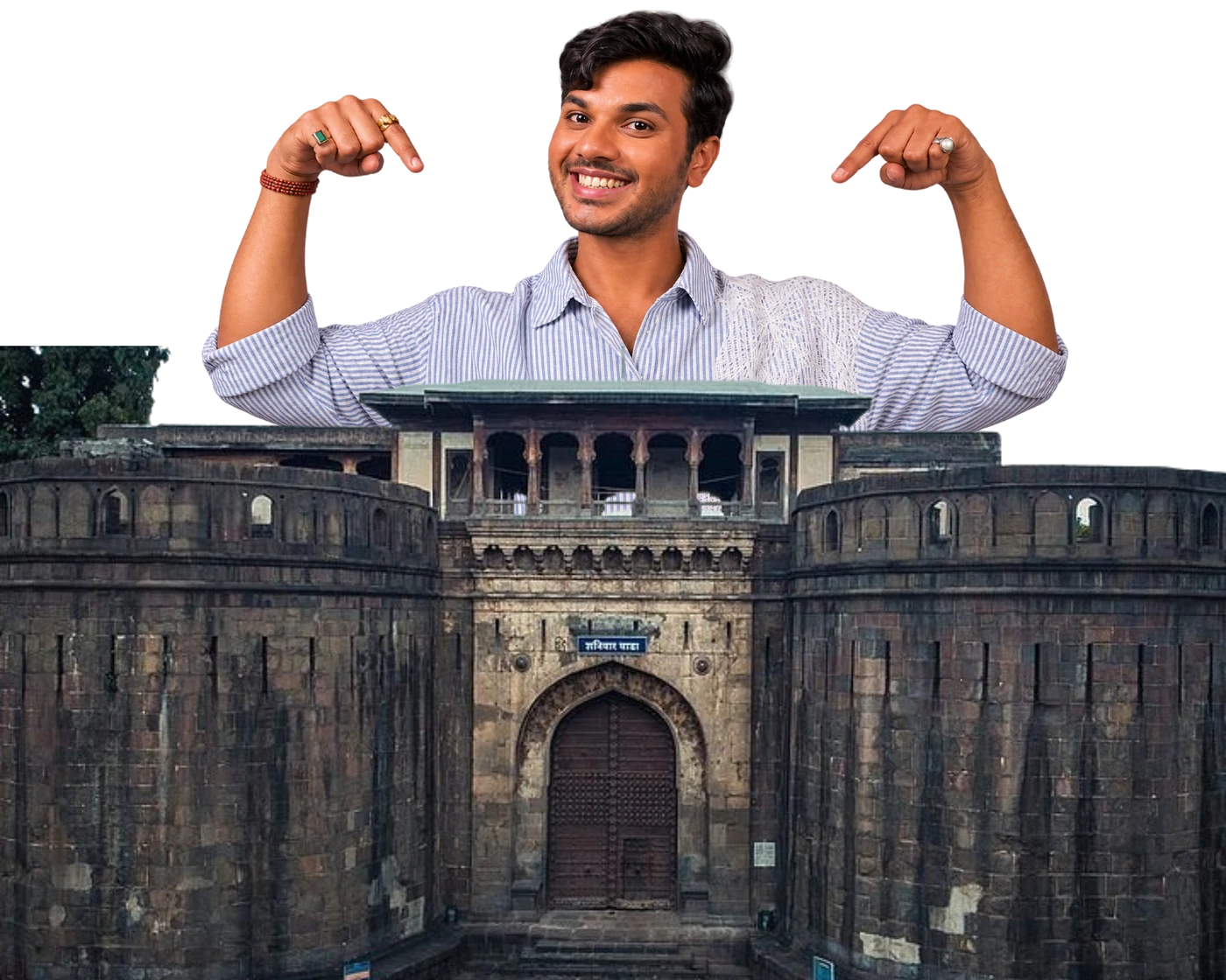 Ritvik Chauhan behind an illustration of Shaniwar Wada, Pune