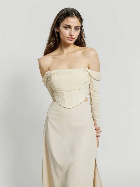 Off-shoulder corset